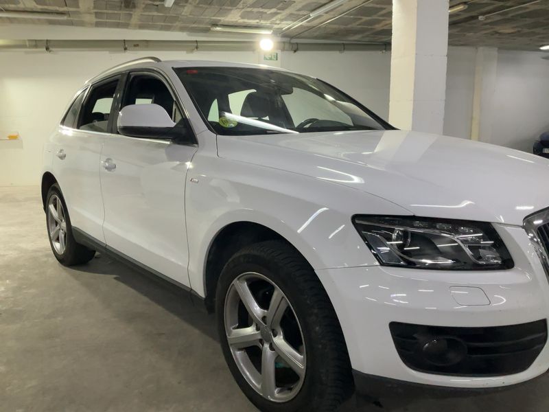 Audi Q5 2.0 TDI quattro 2009 – снимка 12
