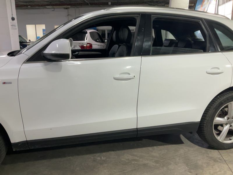 Audi Q5 2.0 TDI quattro 2009 – снимка 4