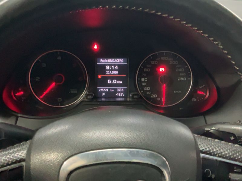 Audi Q5 2.0 TDI quattro 2009 – снимка 18
