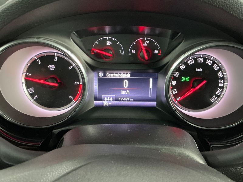 Opel Astra 1.6 CDTI Dynamic Start&Stop 2018 – снимка 18