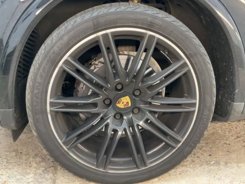 Porsche Cayenne Diesel Platinum Edition 2017 – снимка 3