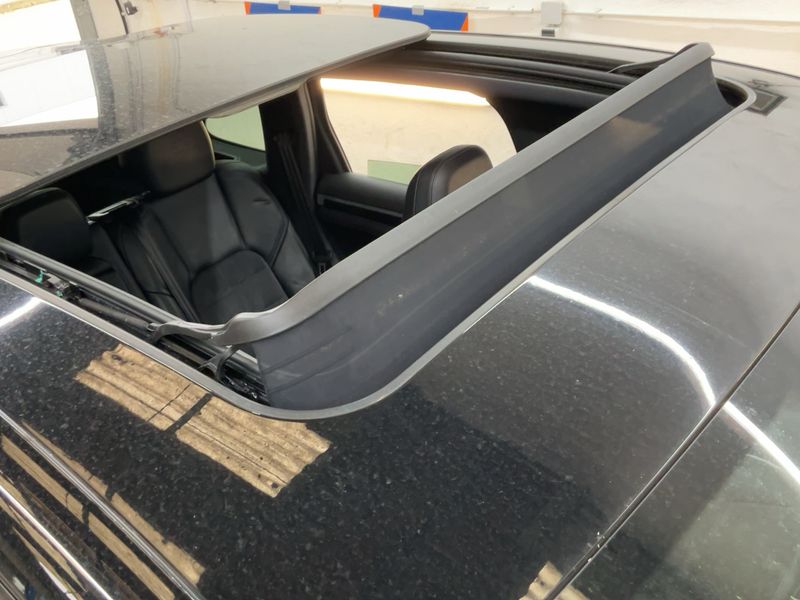 Porsche Cayenne Diesel Platinum Edition 2017 – снимка 13