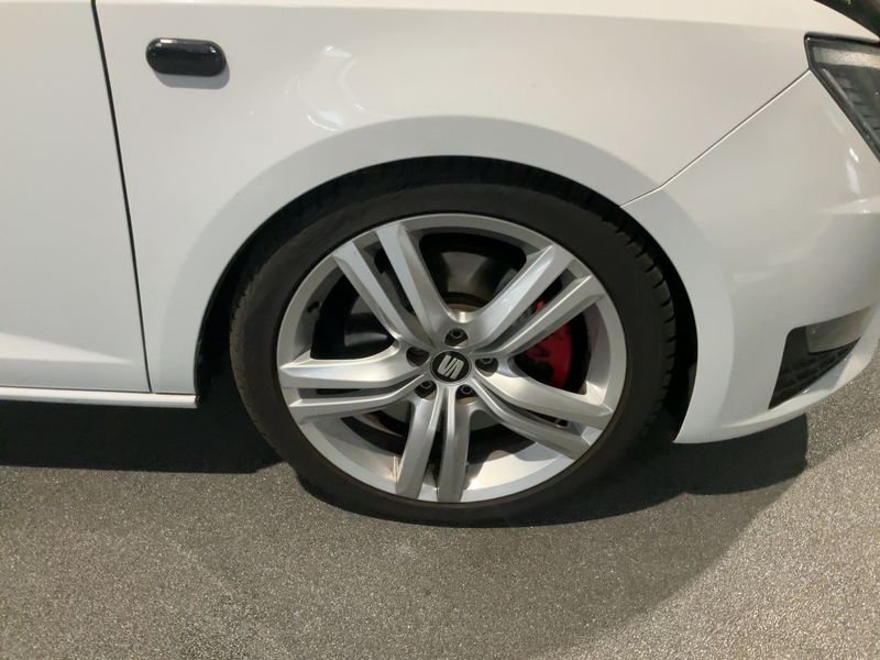 Seat Ibiza 1.8 TSI Cupra 2016 – снимка 11