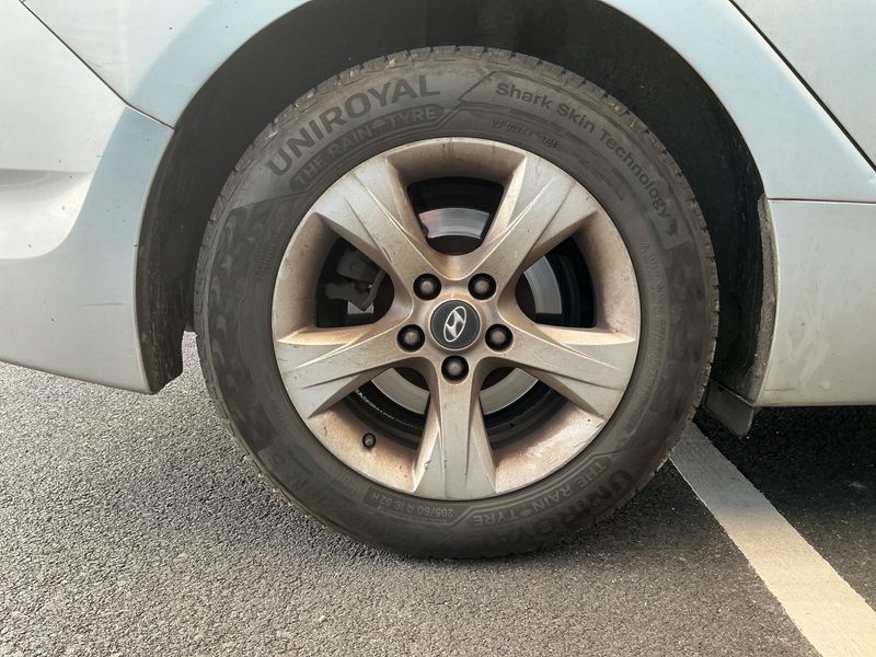 Hyundai i40 1.7 CRDi Comfort 2013 – снимка 9