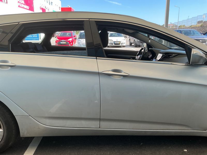 Hyundai i40 1.7 CRDi Comfort 2013 – снимка 10
