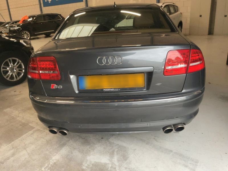 Audi S8 5.2 V10 FSI quattro 2008 – снимка 7