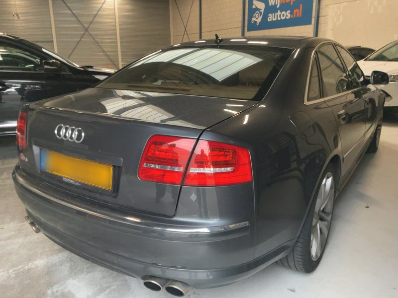 Audi S8 5.2 V10 FSI quattro 2008 – снимка 15