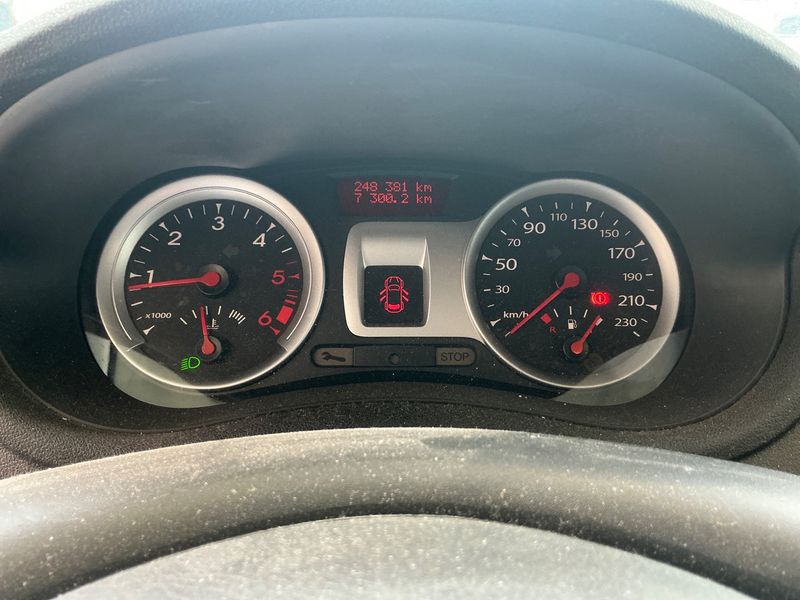 Renault Clio 1.5 dCi Dynamique 2010 – снимка 4