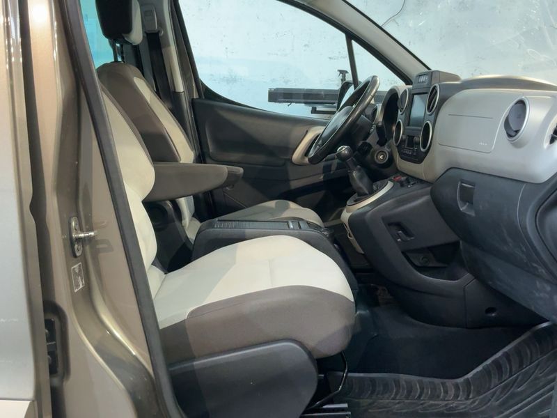 Citroen Berlingo 1.2 PureTech Selection 2016 – снимка 17