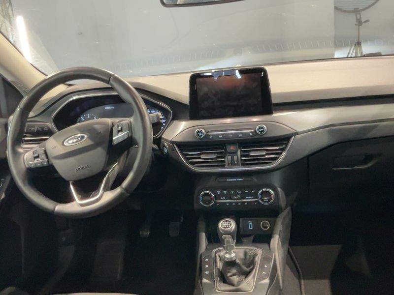 Ford Focus 1.0 EcoBoost Titanium 2020 – снимка 17