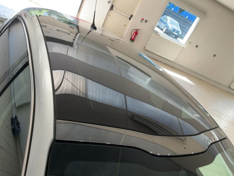 Peugeot 208 1.6 Blue-HDi Féline 2016 – снимка 13