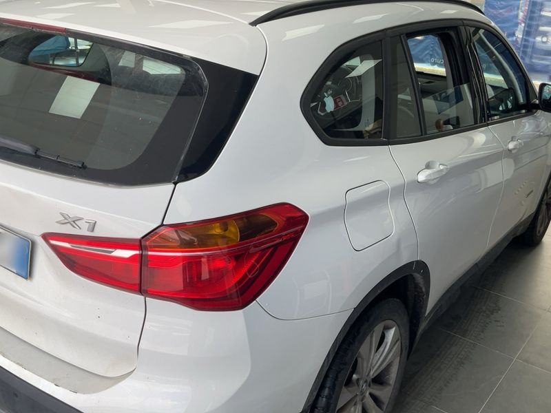 BMW X1 sDrive 16d Advantage 2017 – снимка 8