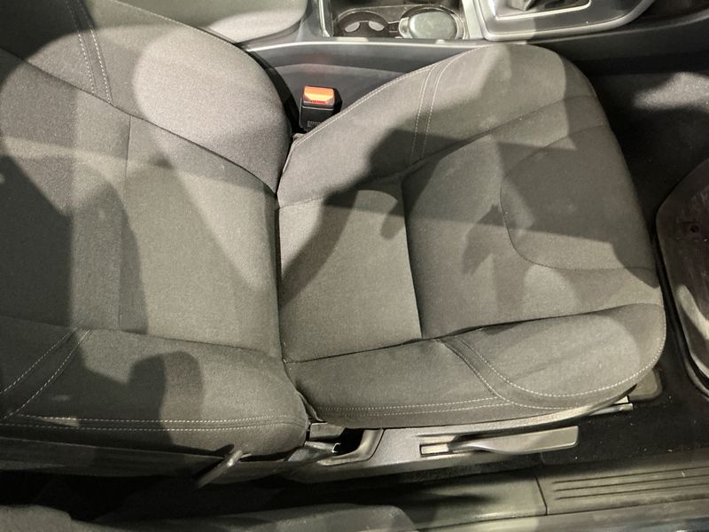 Volvo V40 1.5 Kinetic 2017 – снимка 31