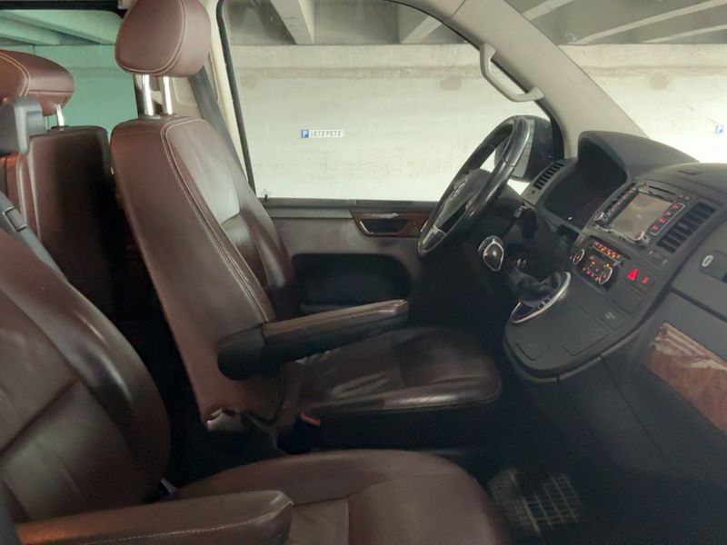 Volkswagen T5 Multivan 2.0 TDI Highline 4Motion 2011 – снимка 11