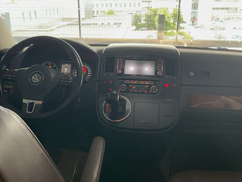 Volkswagen T5 Multivan 2.0 TDI Highline 4Motion 2011 – снимка 12