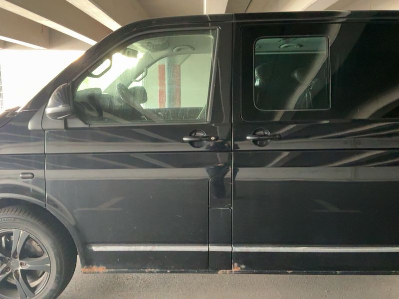 Volkswagen T5 Multivan 2.0 TDI Highline 4Motion 2011 – снимка на щета