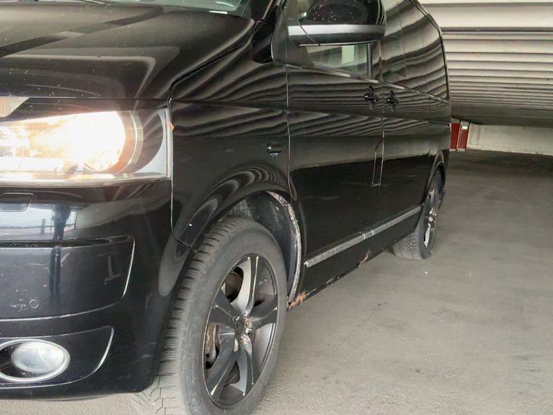 Volkswagen T5 Multivan 2.0 TDI Highline 4Motion 2011 – снимка на щета