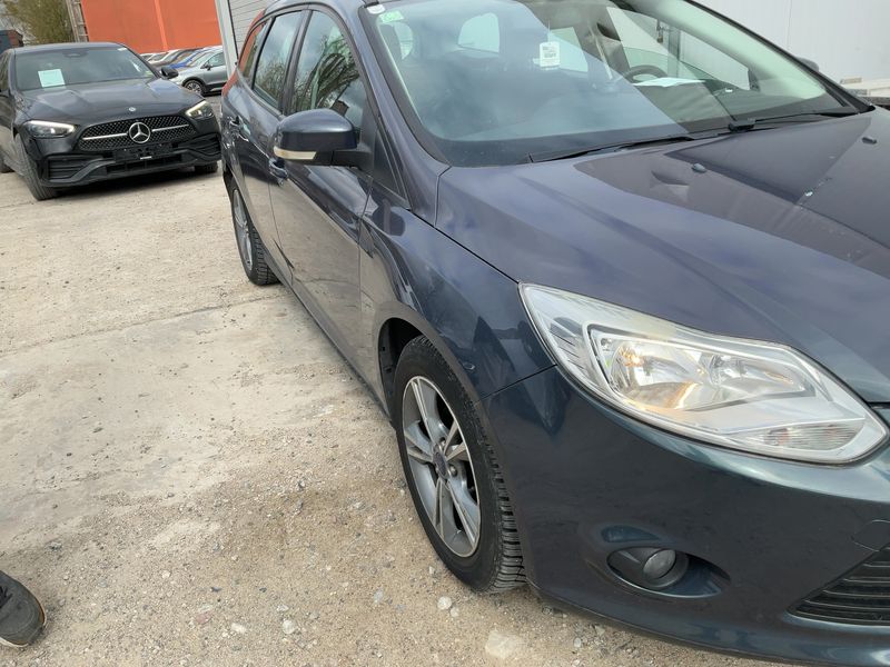 Ford Focus 1.0 EcoBoost Trend 2013 – снимка 12