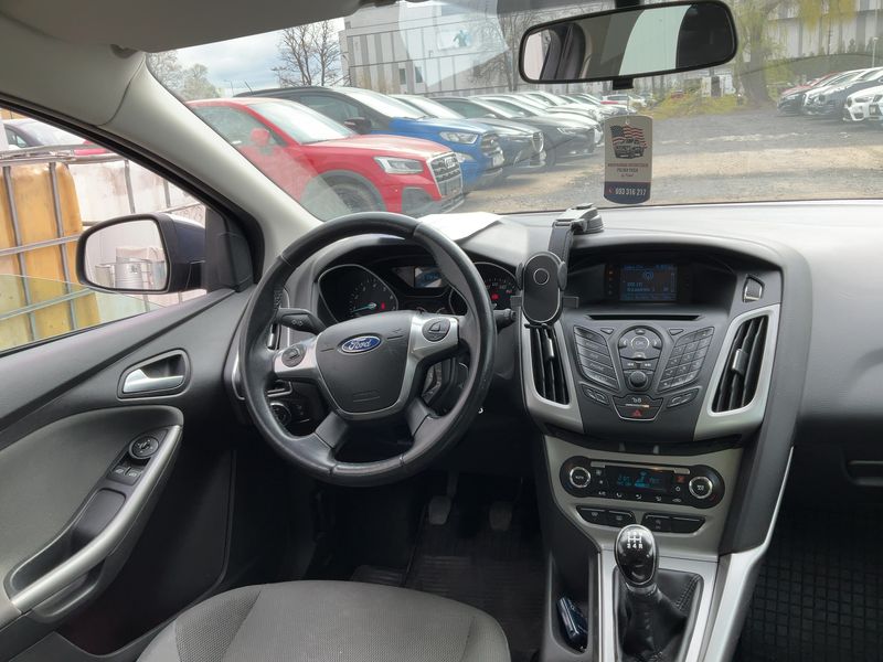 Ford Focus 1.0 EcoBoost Trend 2013 – снимка 17