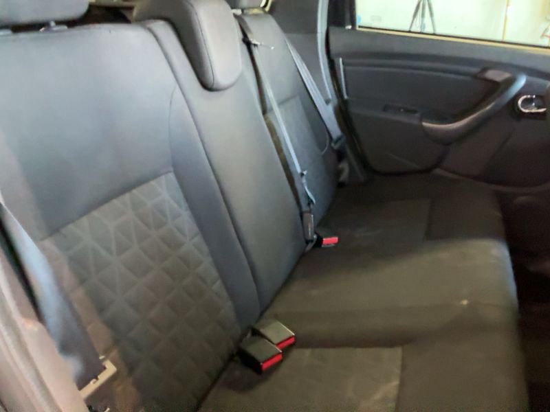 Dacia Duster 1.5 dCi Prestige 4x4 2014 – снимка 19