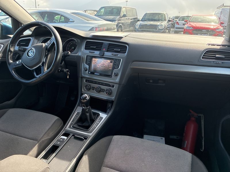 Volkswagen Golf VII 1.6 TDI Trendline BlueMotion Tech 2015 – снимка 11
