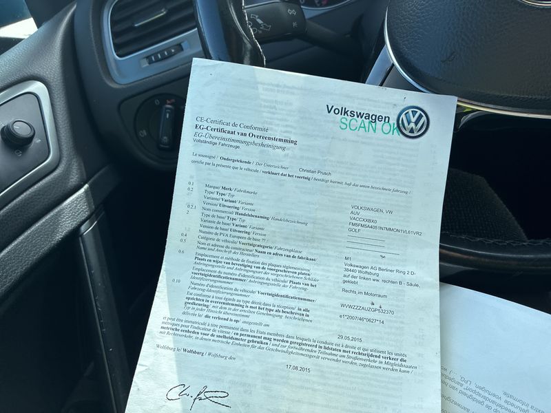 Volkswagen Golf VII 1.6 TDI Trendline BlueMotion Tech 2015 – снимка 18