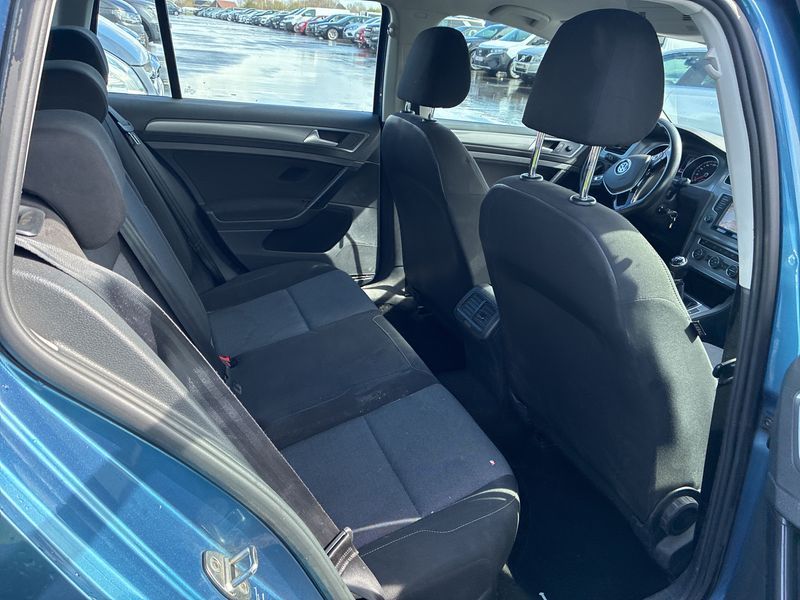 Volkswagen Golf VII 1.6 TDI Trendline BlueMotion Tech 2015 – снимка 14