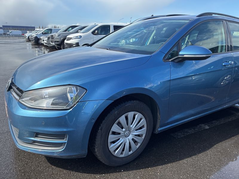 Volkswagen Golf VII 1.6 TDI Trendline BlueMotion Tech 2015 – снимка 2