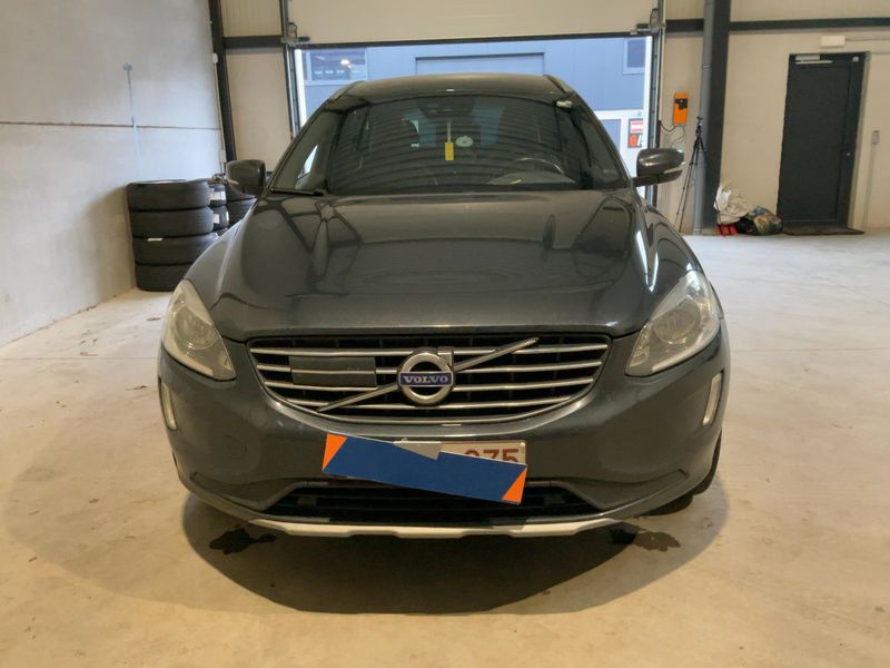 Volvo XC60 2.0 D3 Kinetic 2WD 2017 – снимка 14