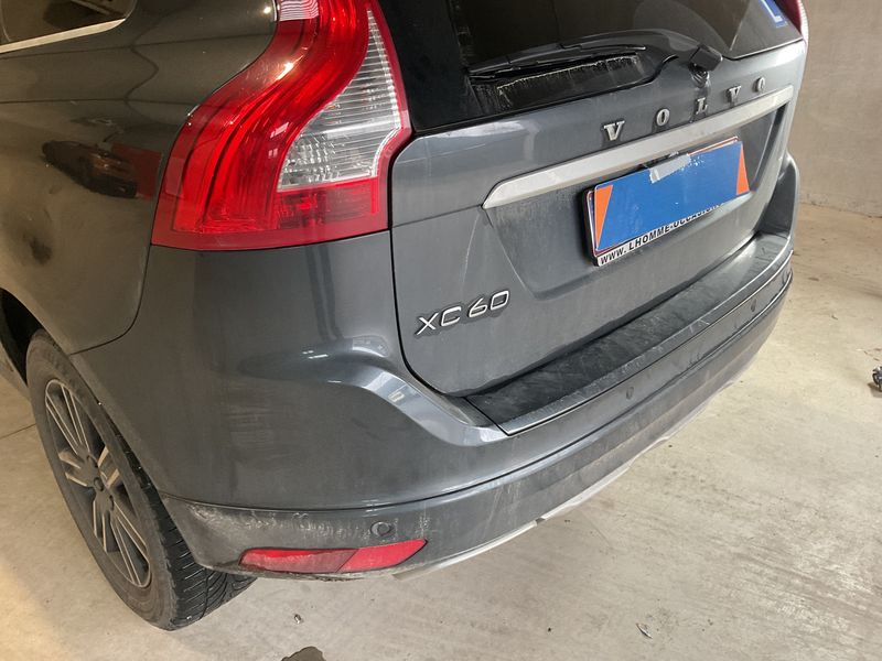 Volvo XC60 2.0 D3 Kinetic 2WD 2017 – снимка 34