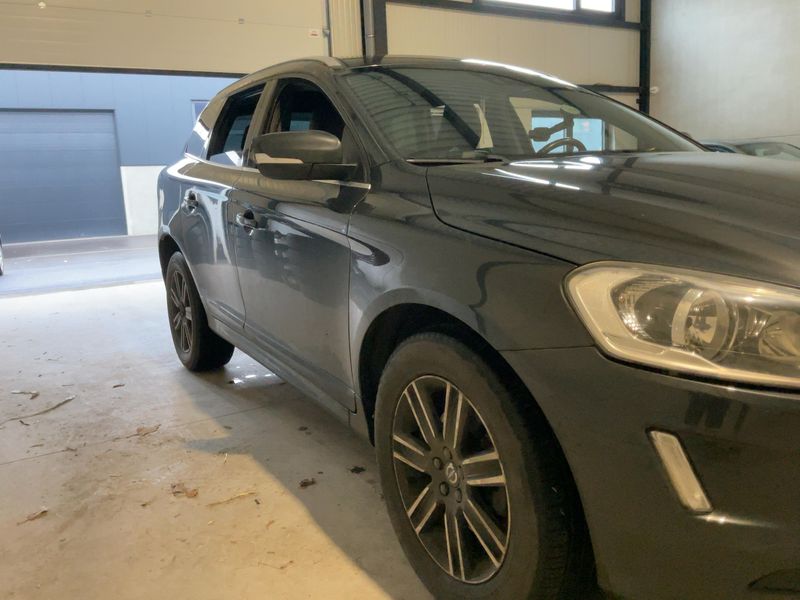 Volvo XC60 2.0 D3 Kinetic 2WD 2017 – снимка 12