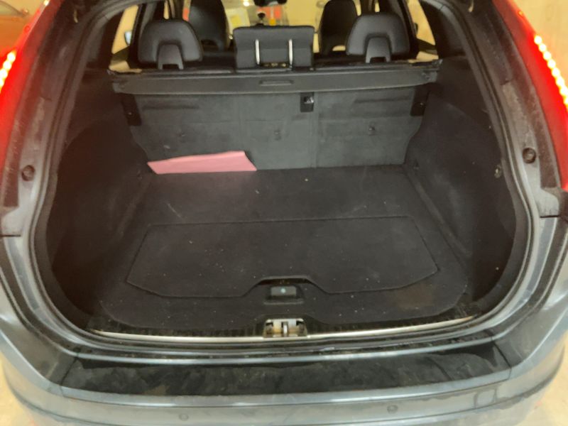 Volvo XC60 2.0 D3 Kinetic 2WD 2017 – снимка 15