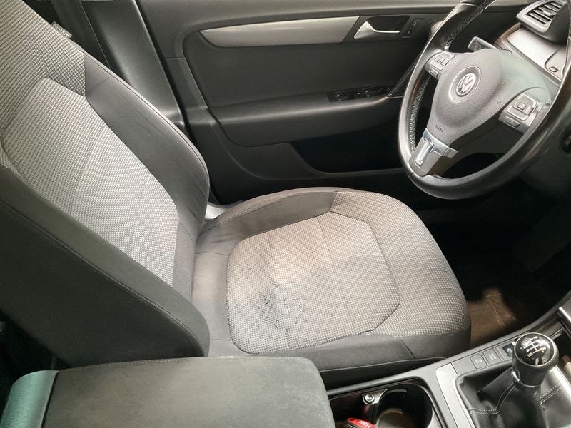 Volkswagen Passat 1.6 TDI Business Edition BlueMotion Tech 2015 – снимка на щета 40