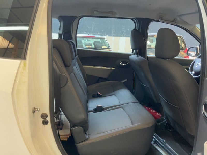 Dacia Lodgy 1.5 dCi Diesel Black Line 2014 – снимка 19