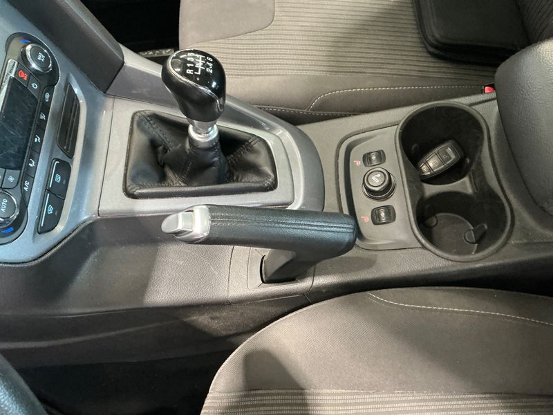 Ford Focus 2.0 TDCi Titanium 2013 – снимка 38