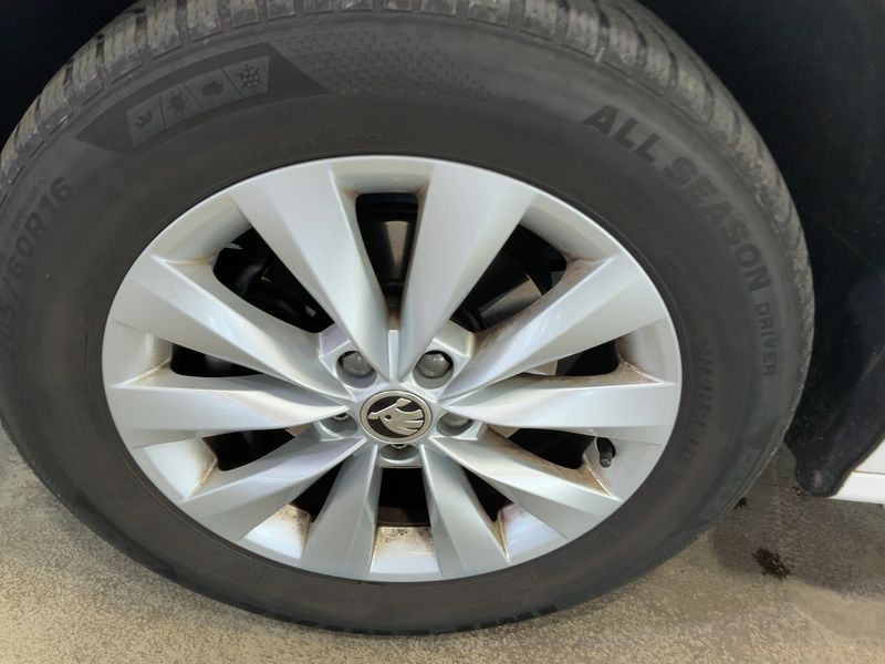 Skoda Kamiq 1.0 TSI Style 2021 – снимка 3