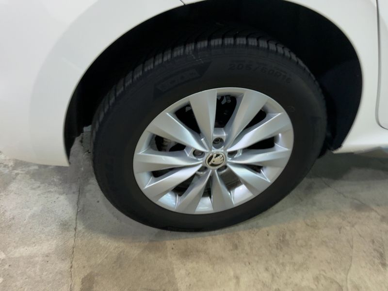 Skoda Kamiq 1.0 TSI Style 2021 – снимка 9