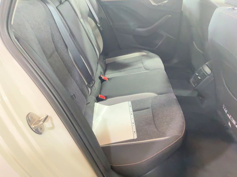 Skoda Kamiq 1.0 TSI Style 2021 – снимка 19