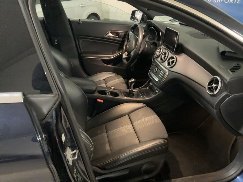 Mercedes-Benz CLA-Klasse CLA 200 Shooting Brake Urban 2017 – снимка 16