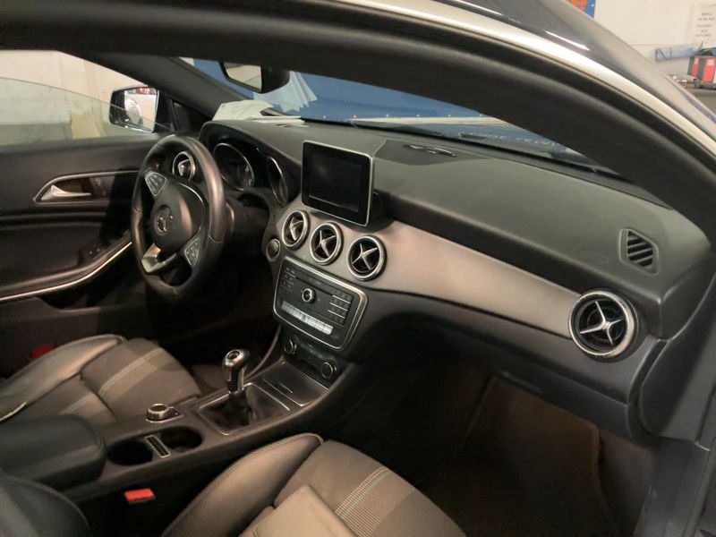 Mercedes-Benz CLA-Klasse CLA 200 Shooting Brake Urban 2017 – снимка 17