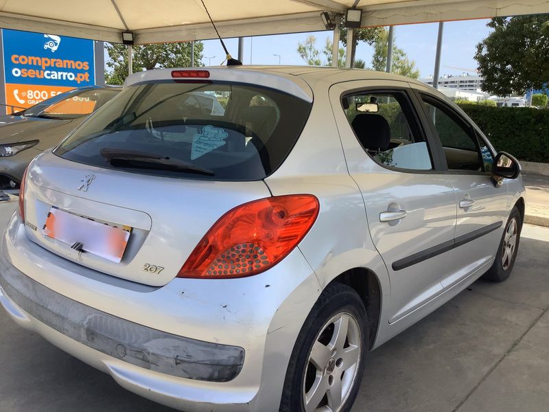 Peugeot 207 1.4 HDi Exécutive 2006 – снимка 8