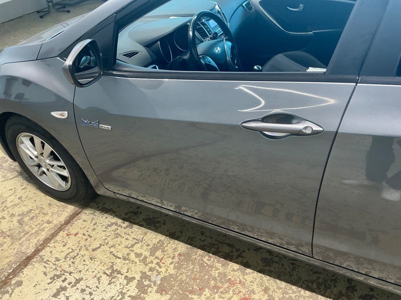 Hyundai i30 1.6 CRDi Trend blue 2013 – снимка 23