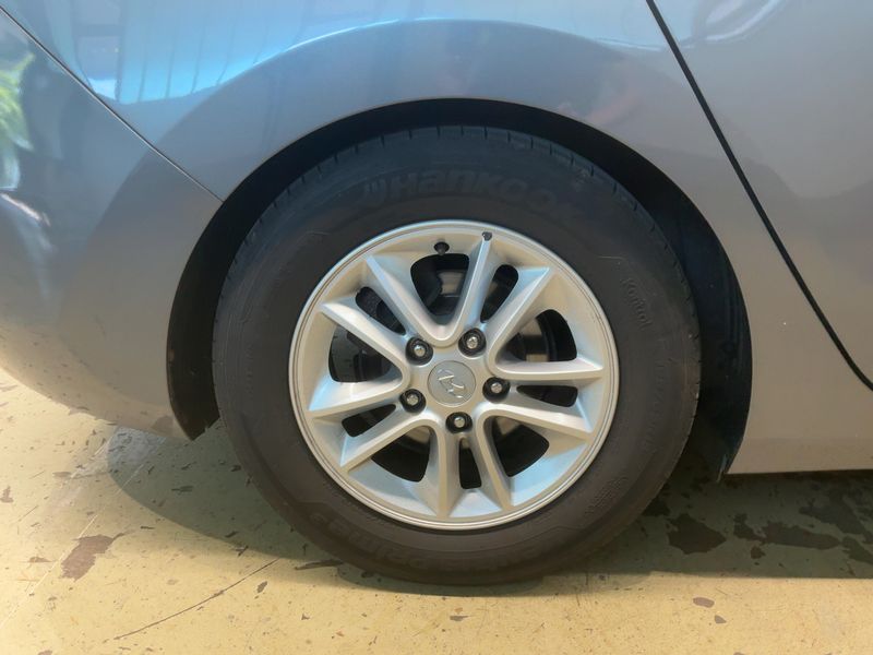 Hyundai i30 1.6 CRDi Trend blue 2013 – снимка 9