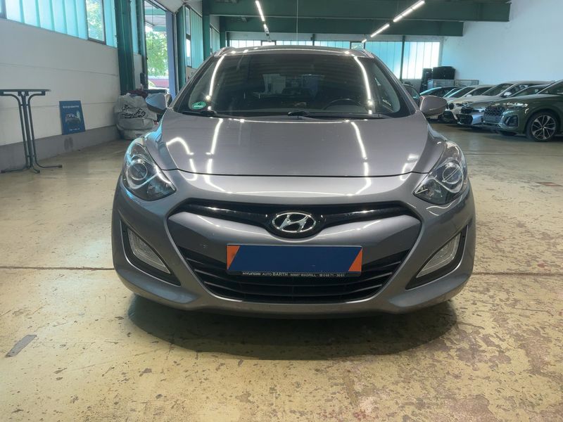 Hyundai i30 1.6 CRDi Trend blue 2013 – снимка 14