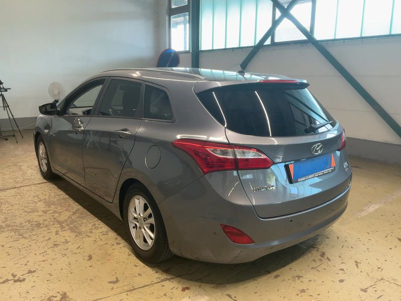 Hyundai i30 1.6 CRDi Trend blue 2013 – снимка 6