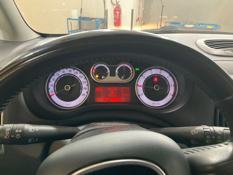 Fiat 500L 0.9 Lounge 2013 – снимка 18