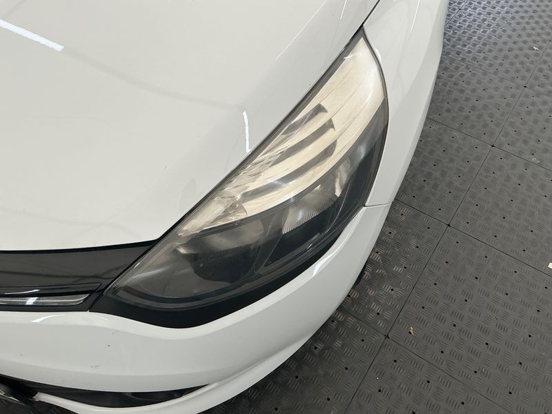 Renault Clio 1.2 Expression 2013 – снимка 31
