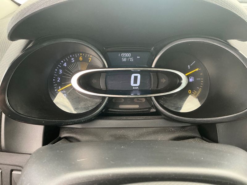 Renault Clio 1.2 Expression 2013 – снимка 18