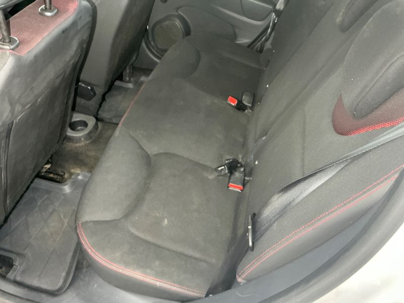 Renault Clio 1.2 Expression 2013 – снимка 27