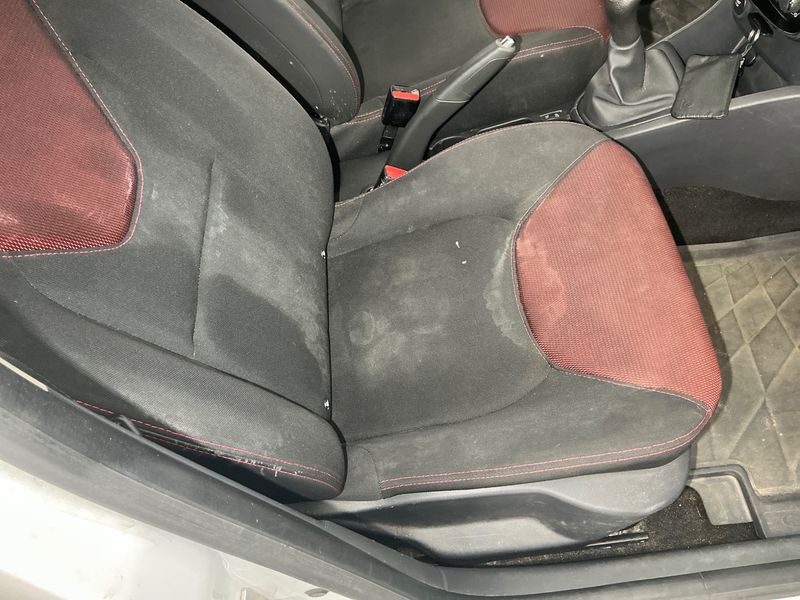 Renault Clio 1.2 Expression 2013 – снимка 29